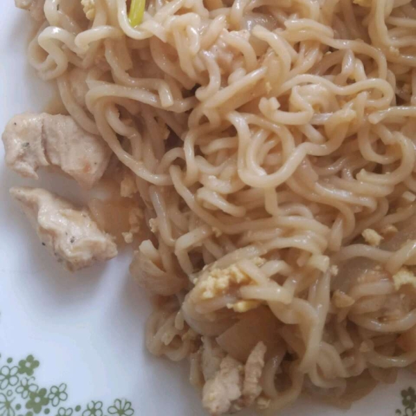 Joe's Fusion Chicken Pad Thai