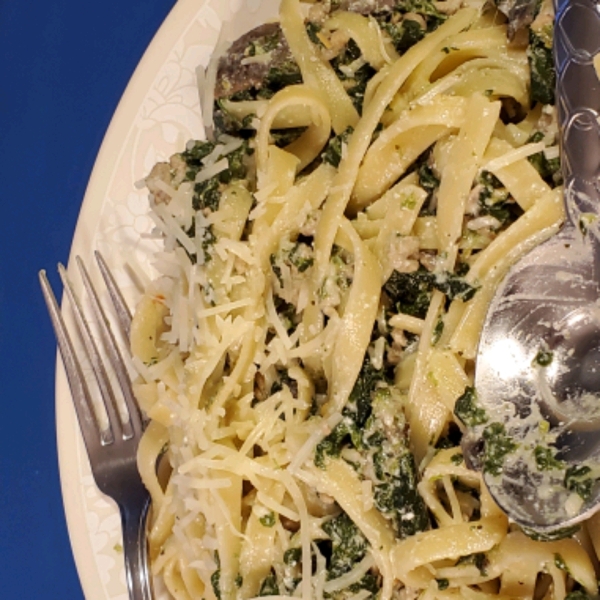 Spinach, Mushroom, and Ricotta Fettuccine