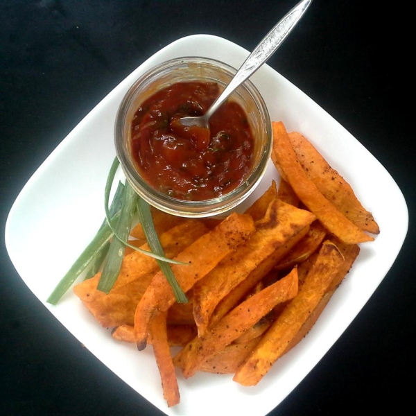 Easy Sweet Potato Fries with Curry Ketchup