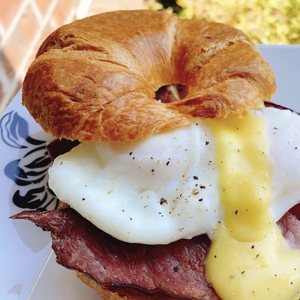 Farm-Fresh Poached Eggs