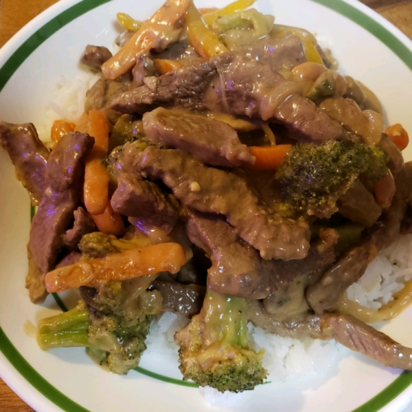Beef Stir-Fry with Peanut Sauce
