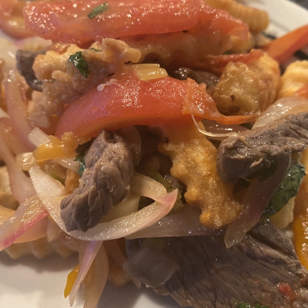 Lomo Saltado (Peruvian Steak Stir-Fry)