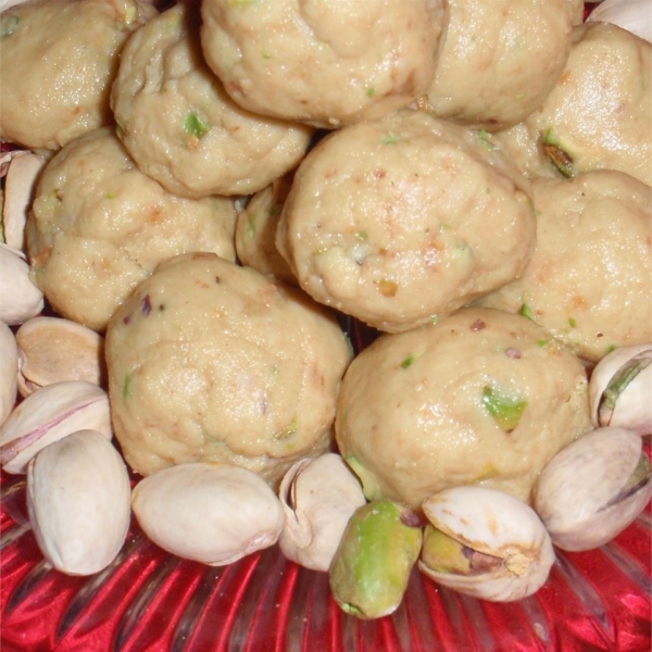 Besan Laddu