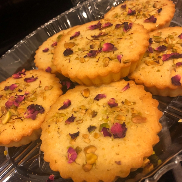 Yazdi Cakes