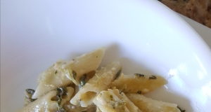 Spinach Power Pesto Macaroni and Cheese
