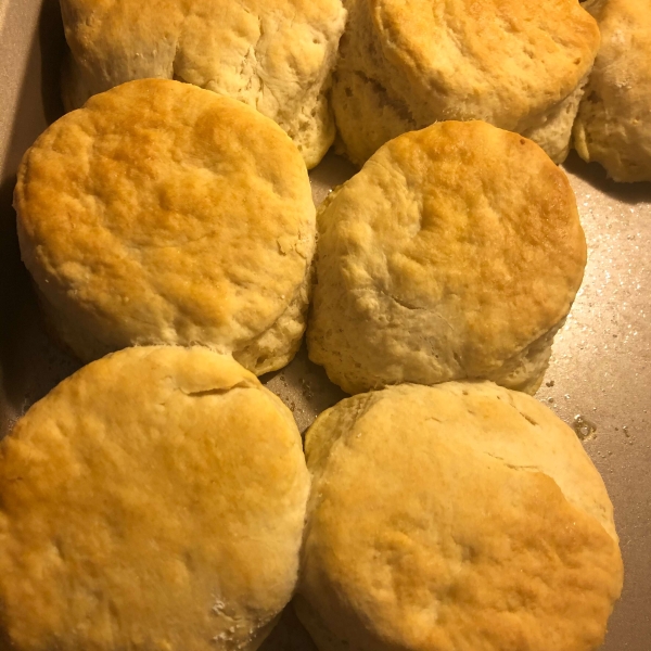 Easy 7-Up Biscuits