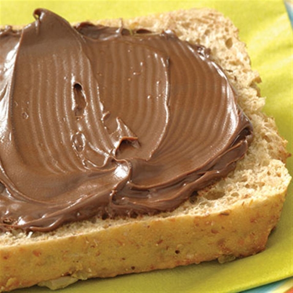 DIY Cocoa-Hazelnut Spread