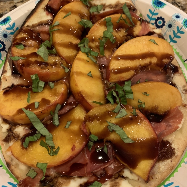 Grilled Prosciutto and Peach Flatbread Pizza