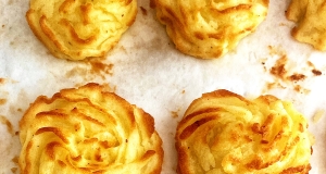 Delicious Duchess Potatoes