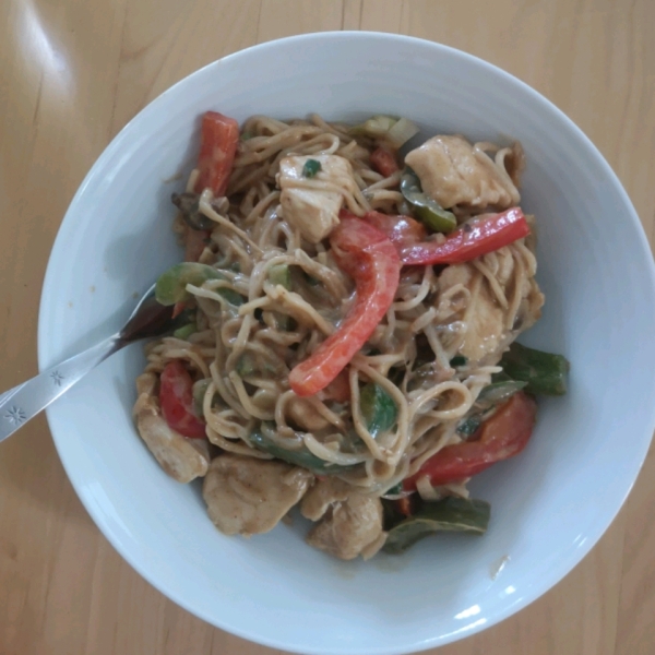 Thai Peanut Chicken Lo Mein