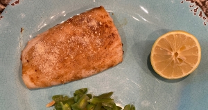 Grilled fish fillet with pesto sauce
