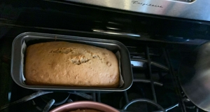 Lauri's Yummy Nut Bread