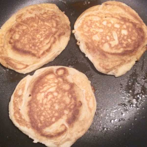 Creamy Peanut Butter Pancakes