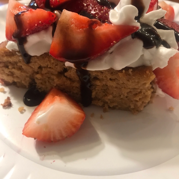 Vanilla Coconut Flour Cupcakes