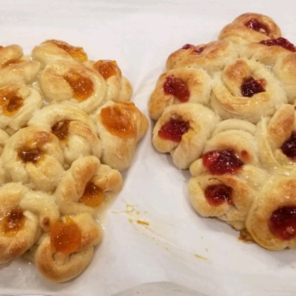 Pull-Apart Easter Blossom Bread