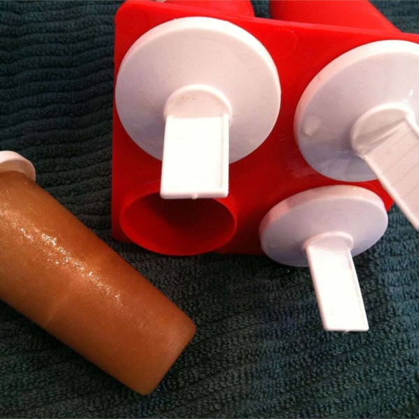 Old-Fashioned Vanilla Ice Pops (a.k.a. Pop Pops)