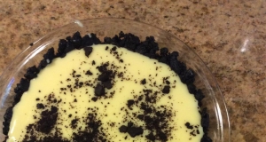 Vanilla Cream and Chocolate Wafer Pie
