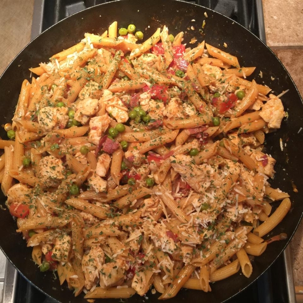 Penne Pasta with Peas and Prosciutto