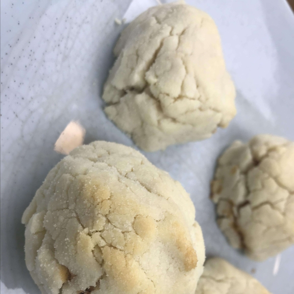 Siopao (Filipino Steamed Dumplings)