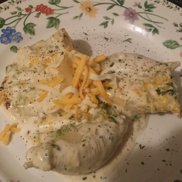 Easy Chicken Stuffed Manicotti