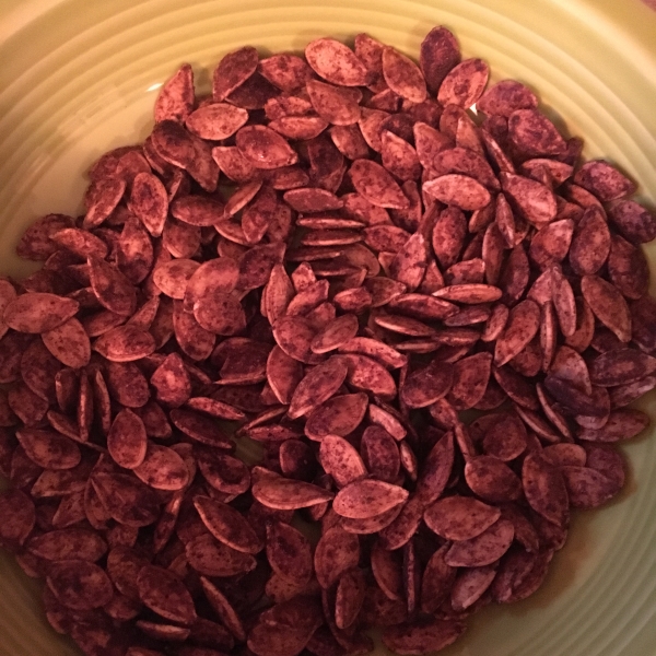 Roasted Cinnamon Spice Pumpkin Seeds