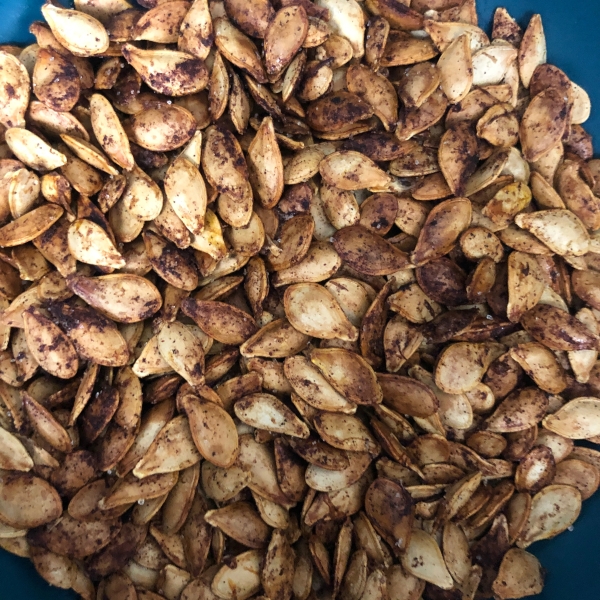 Roasted Cinnamon Spice Pumpkin Seeds
