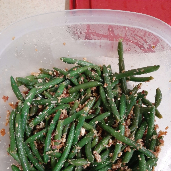 Green Beans with Feta and Bacon