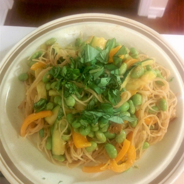 One Pot Thai-Style Rice Noodles
