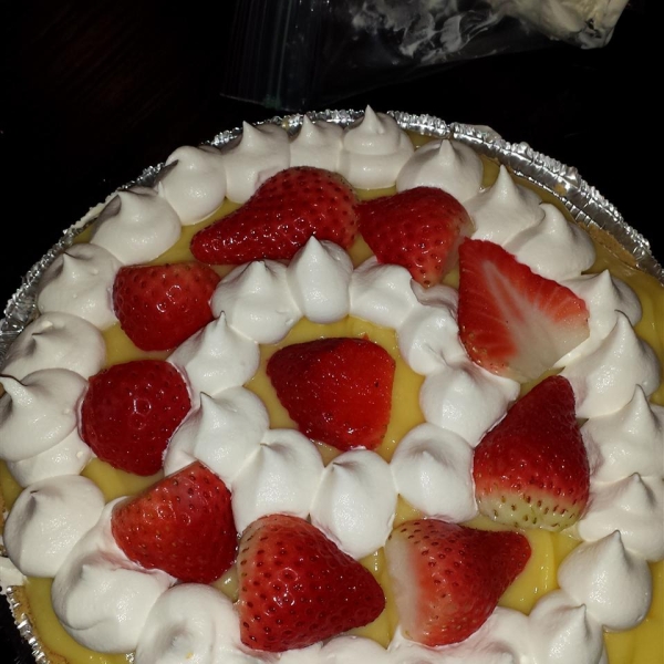 Strawberry Delight Dessert Pie