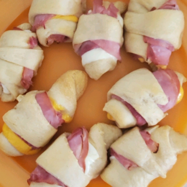 Ham and Cheese Crescent Roll-Ups