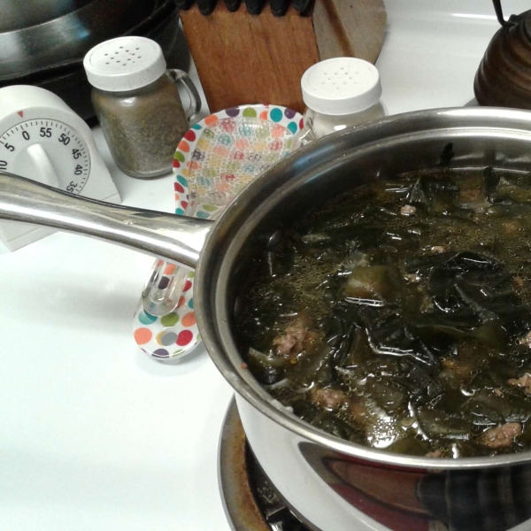 Korean-Style Seaweed Soup