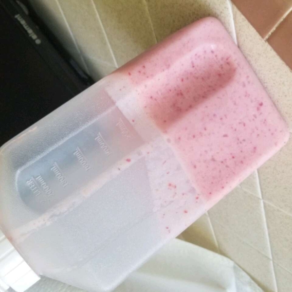 Strawberry-Yogurt Shake