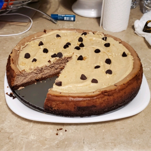 Peanut Butter-Chocolate Cheesecake