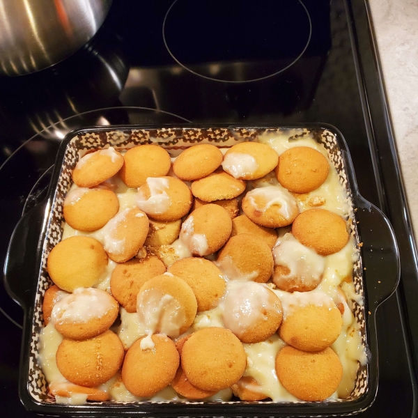 Homemade Banana Pudding with Whipped Cream Topping