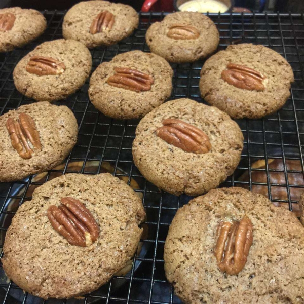 The Rebbetzin Chef's Persian Walnut Cookies
