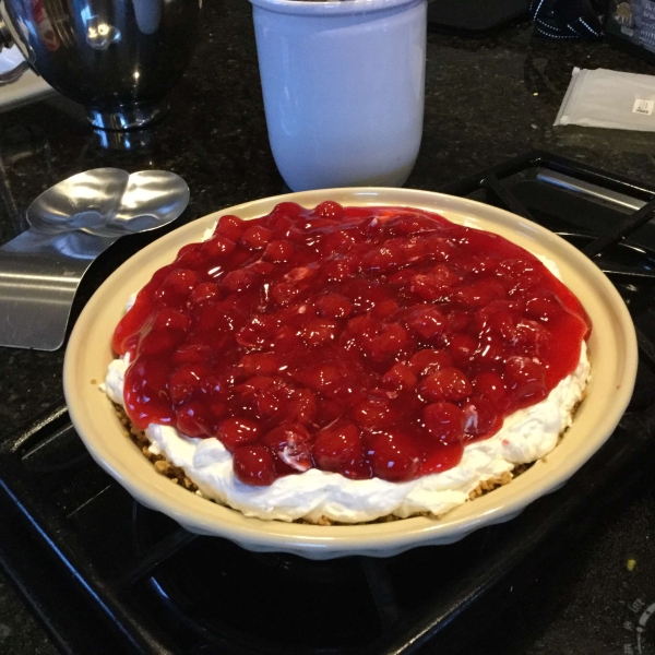 No-Bake Cherry Cheese Pie