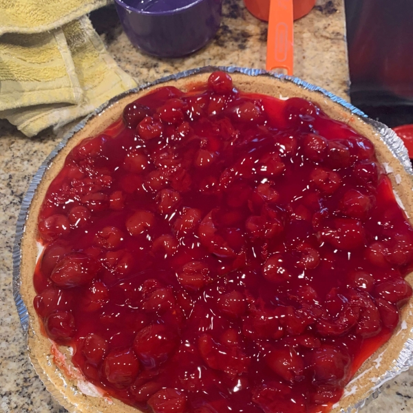 No-Bake Cherry Cheese Pie