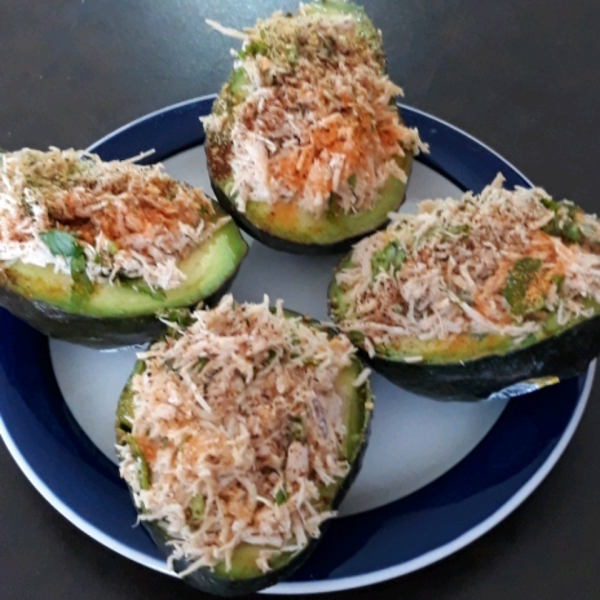 Mexi-Chicken Avocado Cups