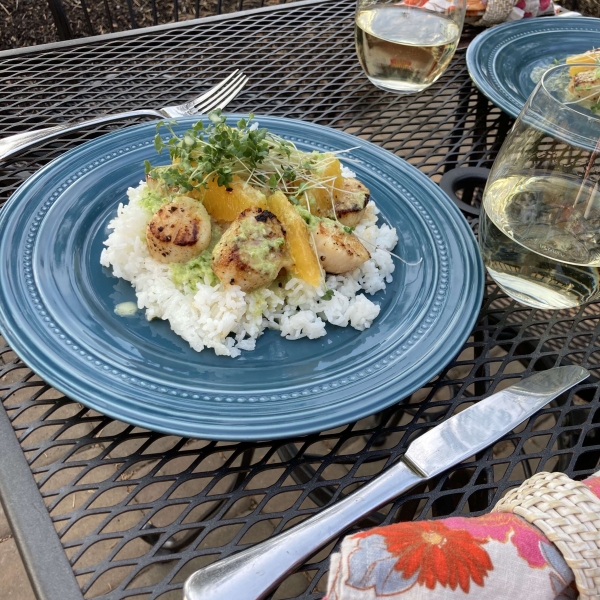 Seared Scallops with Jalapeño Vinaigrette