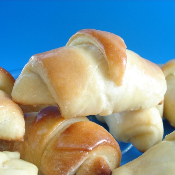 Cake Mix Yeast Rolls