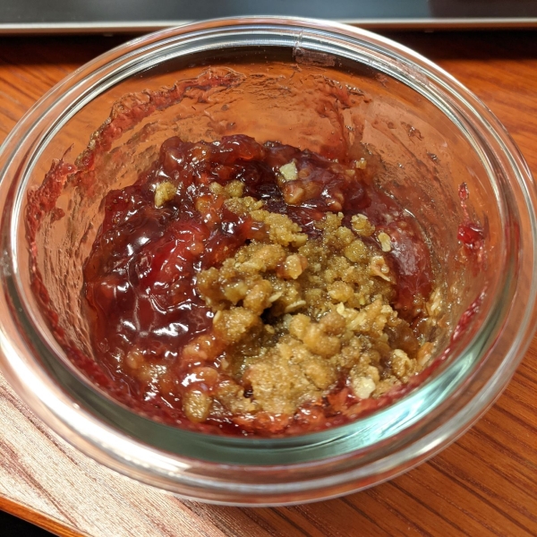 Easy Rhubarb Crisp