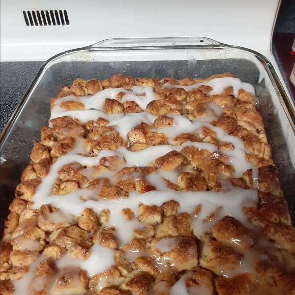 Quick and Easy Cinnamon Roll Casserole