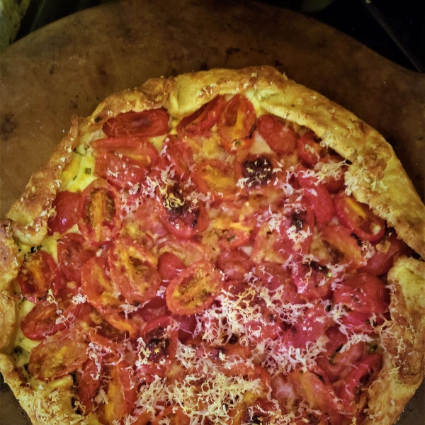 Cherry Tomato and Cheese Galette