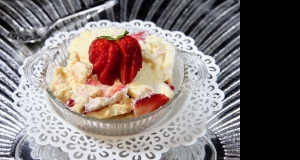 Strawberry Pudding Dessert