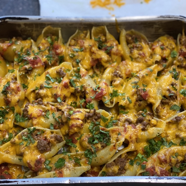 Tacos in Pasta Shells with Veggies
