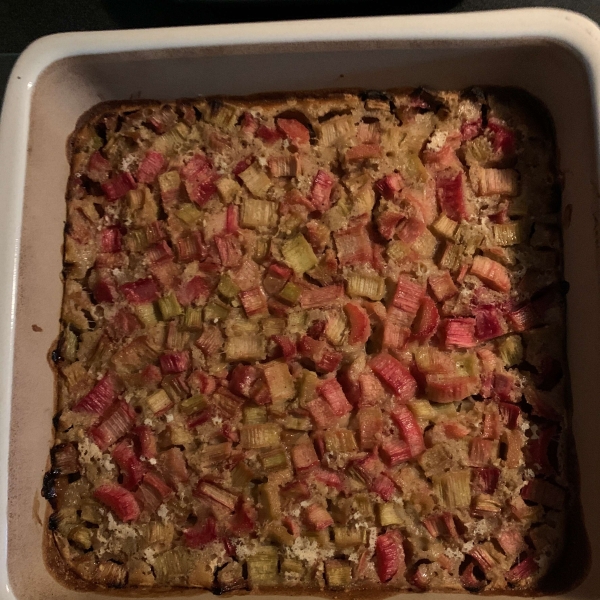 Grandma Bev's Rhubarb Dessert (Rhubarb Crisp)