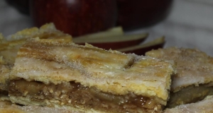 Delicious Apple Pie Bars