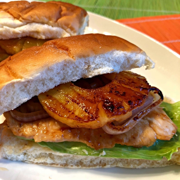 Grilled Chicken Pineapple Sliders