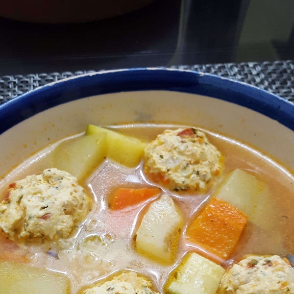 Mexican Chicken Meatball Soup (Sopa de Albóndigas de Pollo)