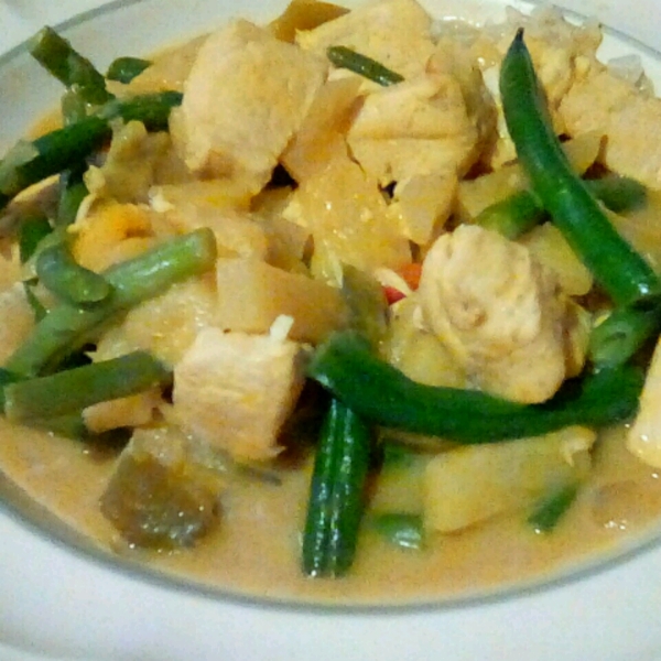 Coconut Chicken with Green Beans